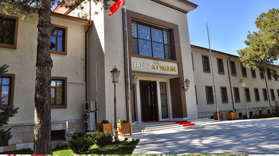 Erzincan Valiliği, kamu görevlilerinin adı kullanılarak “bağış” talep eden dolandırıcılara