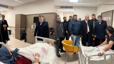 AK Parti Erzincan İl Başkanı Alpay Kabadayı, beraberindeki parti yönetimi