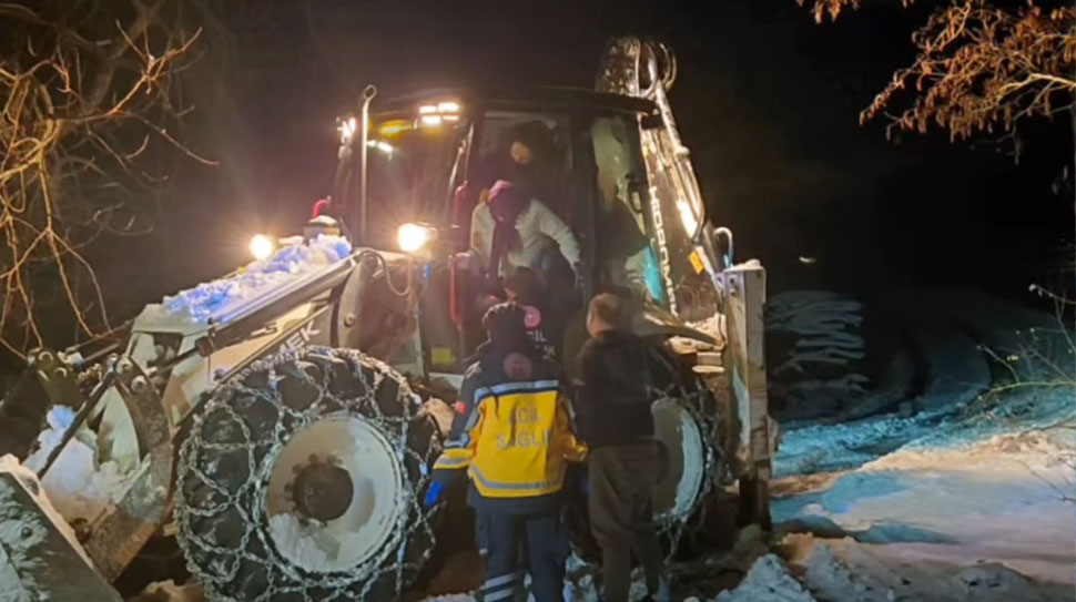 Giresun genelinde etkili olan yoğun kar yağışı ve dondurucu soğuklar,