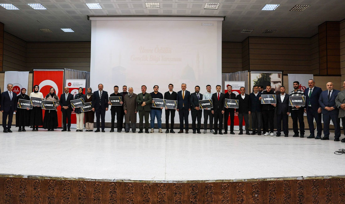 Erzincan İl Müftülüğü tarafından düzenlenen “Naat Gecesi ve Umre Ödüllü