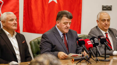 24 Erzincanspor Başkanı Alaattin Yavuz Güneş, sponsorlukta sona gelindiğini açıklarken