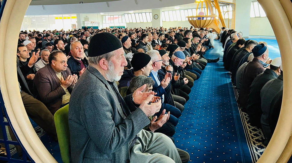 İslam dünyası için arınma, af ve mağfiret anlamına gelen Berat