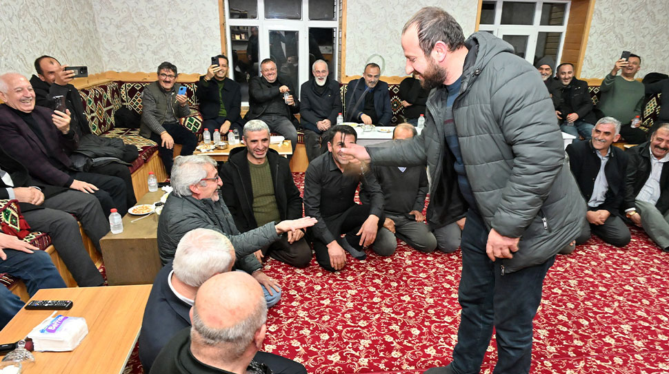 Gümüşhane Valisi Aydın Baruş, Üçkol köyünde düzenlenen “Herfene” programına katılarak