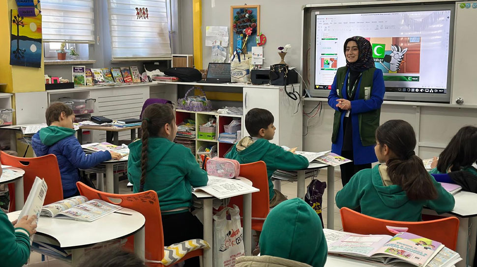 Erzincan’da 1-7 Mart Yeşilay Haftası etkinlikleri kapsamında Demirkent TOKİ İlkokulu