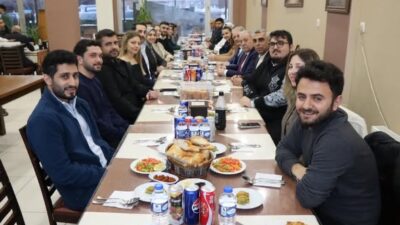 Erzincan’ın Tercan ilçesinde, 14 Mart Tıp Bayramı münasebetiyle sağlık çalışanları