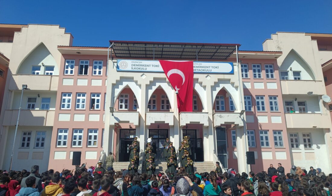 Erzincan, İstiklal Marşı’nın Kabulü’nün 105. yıl dönümünü büyük bir gurur