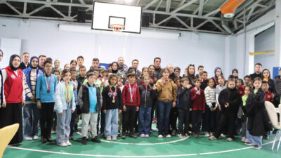 Erzincan’ın Üzümlü ilçesinde düzenlenen Akıl ve Zekâ Oyunları Turnuvası, 8