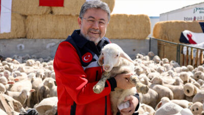 Tarım ve Orman Bakanı İbrahim Yumaklı, TİGEM Polatlı Tarım İşletmesi’nde