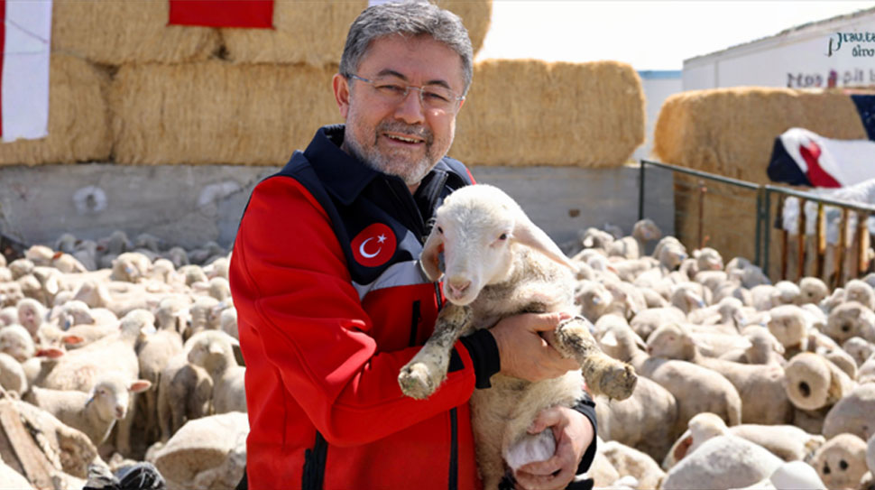 Tarım ve Orman Bakanı İbrahim Yumaklı, TİGEM Polatlı Tarım İşletmesi’nde