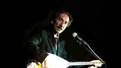 Acılarla yoğrulan ömrünü türkülere adayan Erzincanlı usta sanatçı Ali Ekber