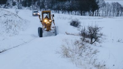 Erzincanda Nisan ayında etkili olan sağanak hava sıcaklılarınında düşmesiyle yerini