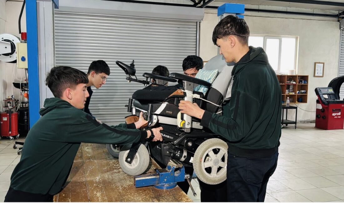 Erzincan’da hayata geçirilen anlamlı bir proje ile meslek lisesi öğrencileri,