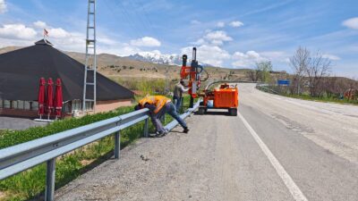 Kemah Belediyesi ve Karayolları ekiplerinin iş birliğiyle yürütülen çalışmalar kapsamında,