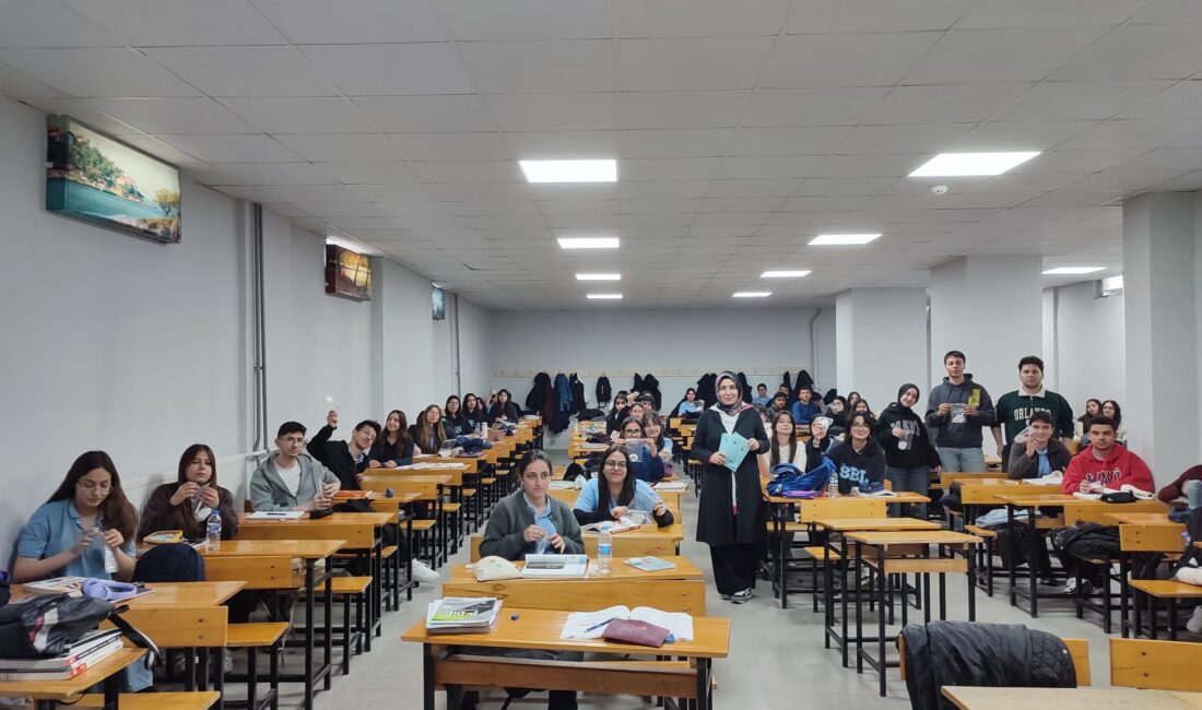 Avrupa Gençlik Haftası kapsamında Erzincan’da düzenlenen “Eurodesk Youth Diaries” etkinliğiyle