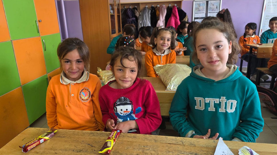 Erzincan Demirkent TOKİ İlkokulu öğrencileri, 23 Nisan Ulusal Egemenlik ve