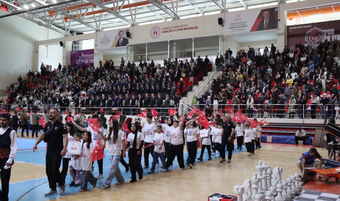 Gazi Mustafa Kemal Atatürk ve silah arkadaşlarının Milli Mücadele’yi başlatmak