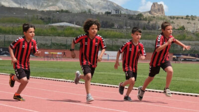 “Doğu Anadolu Bölge Akademisi” projesini hayata geçiren Erzincanspor, altyapı hamlesiyle