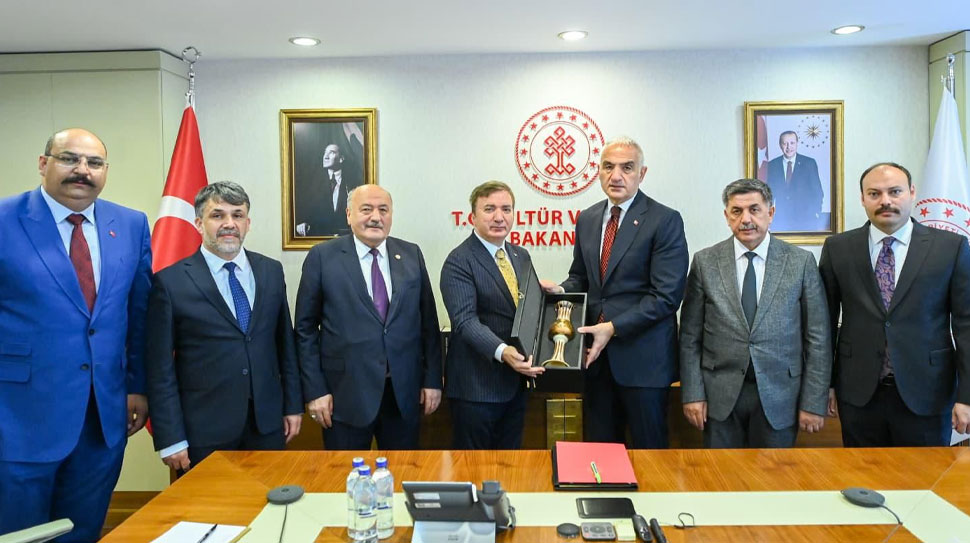 Erzincan protokolü, şehrin kültürel ve turistik kalkınmasını hızlandırmak amacıyla başkent