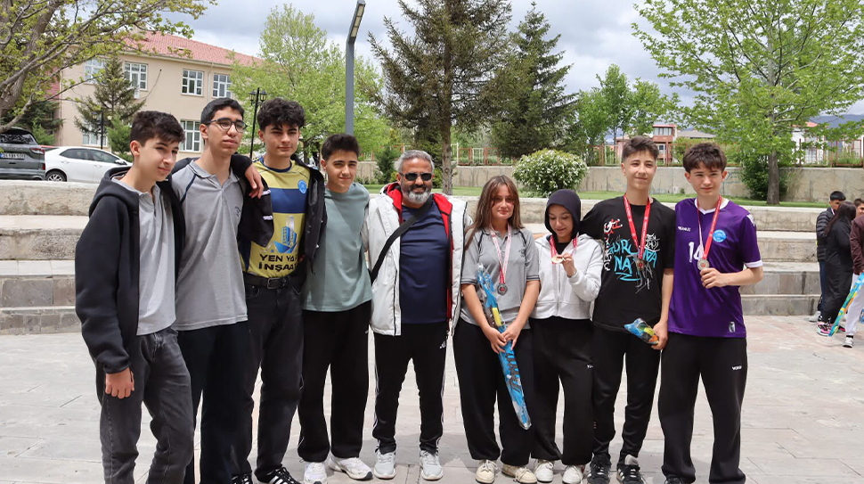 Dünya Oryantiring Günü etkinlikleri kapsamında Erzincan Gençlik ve Spor İl