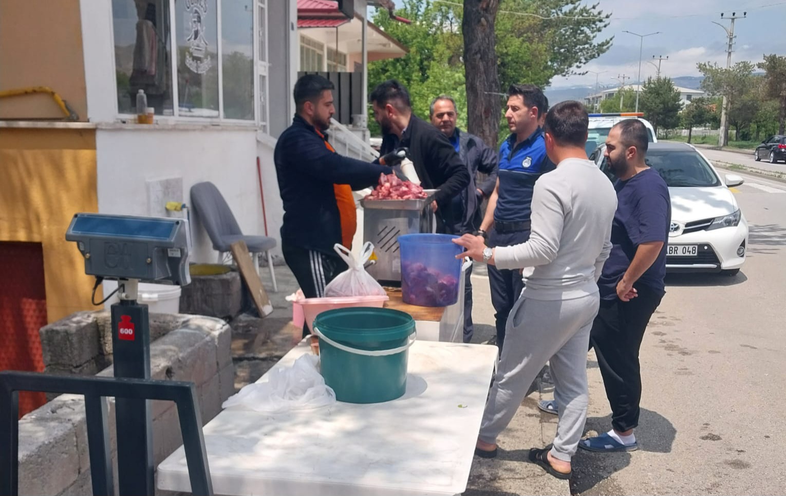 ​Erzincan Belediyesi Zabıta Müdürlüğü ekipleri, halk sağlığını korumak, hijyen standartlarını
