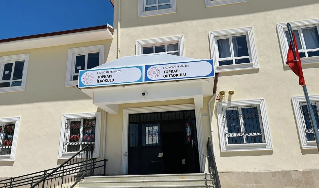 Erzincan’ın tarihi ve kültürel dokusuyla öne çıkan ilçelerinden Kemaliye’de, eğitim