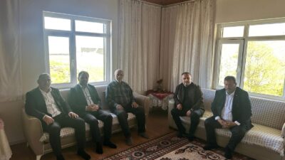 Erzincan’ın Otlukbeli ilçesinde mülki idare ve yerel siyaset temsilcileri, Kurban