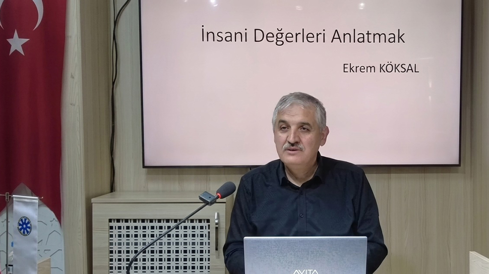 Türkiye Yazarlar Birliği Erzincan Şubesi tarafından düzenlenen geleneksel haftalık sohbet