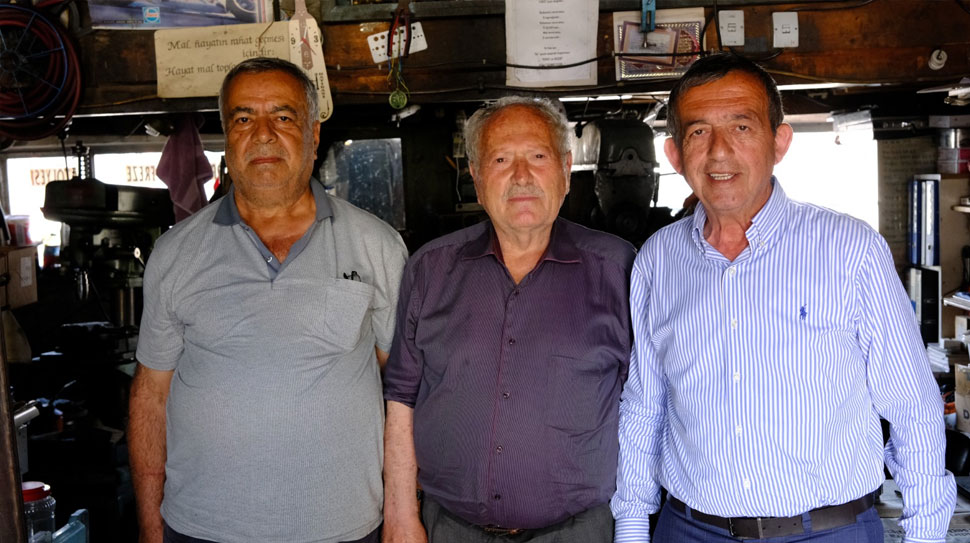 Erzincan Ticaret ve Sanayi Odası (Erzincan TSO) yönetimi, kent merkezinde