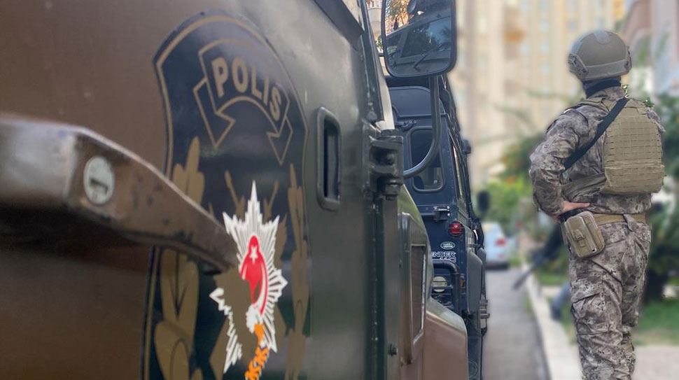 Adalet Bakanı Akın Gürlek, organize suç örgütlerine, sokak çetelerine ve