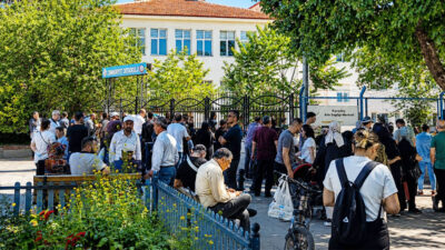 Yurt içinde ve yurt dışında 1 milyondan fazla adayın katıldığı