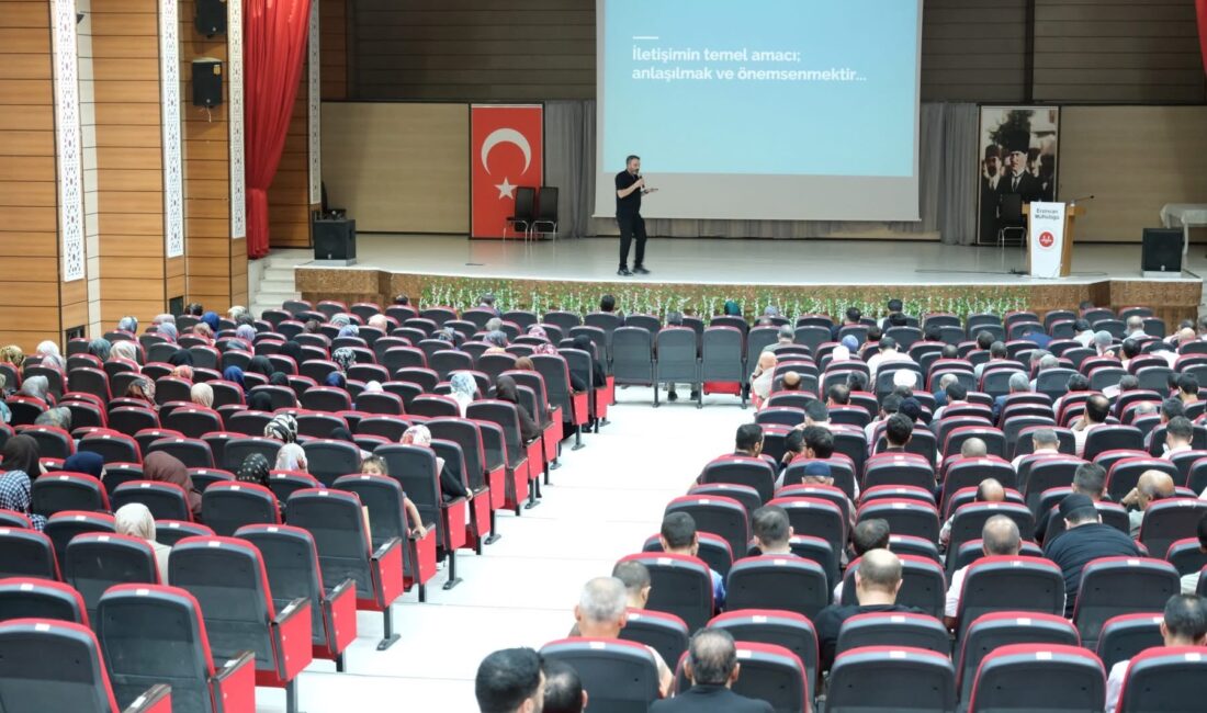 İ Erzincan İl Müftülüğü, personelin mesleki gelişimini artırmak, kurum içi