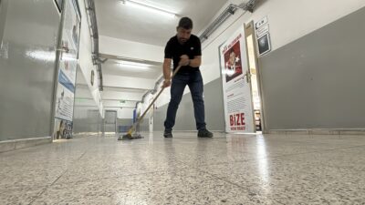 Erzincan Mehmetçik Ortaokulu’nda gerçekleştirilen 2026 yılı mezuniyet töreni, sadece öğrencilerin