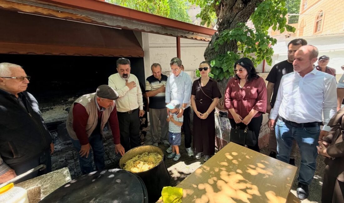 Erzincan’ın Kemaliye ilçesinde Muharrem ayı dolayısıyla anlamlı bir buluşma gerçekleştirildi.