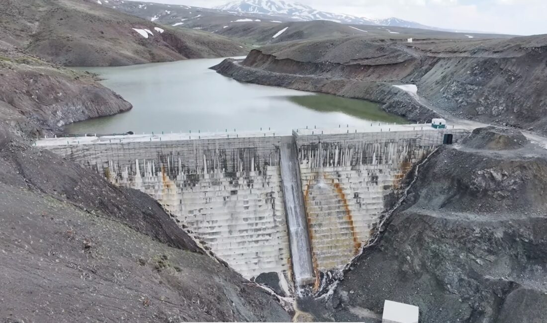 Erzincan’da son yağışların ardından %100 doluluk oranına ulaşan Davarlı Barajı,