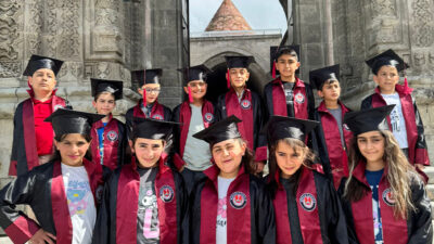 Tercan Atatürk İlkokulu 4. sınıf öğrencileri, düzenlenen unutulmaz Erzurum gezisiyle
