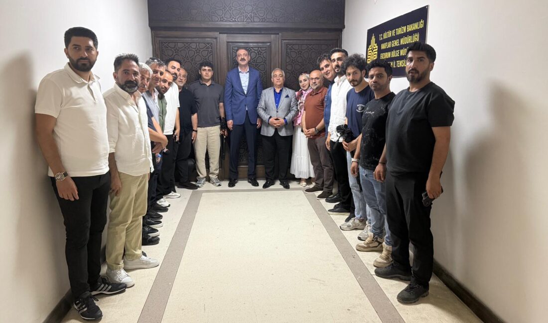 Vakıflar Genel Müdürü Sinan Aksu, Erzincan’da görev yapan basın mensuplarıyla