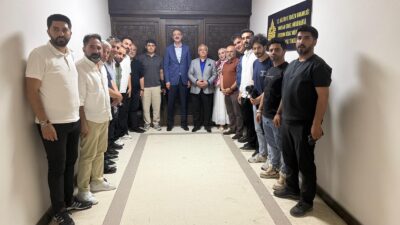 Vakıflar Genel Müdürü Sinan Aksu, Erzincan’da görev yapan basın mensuplarıyla
