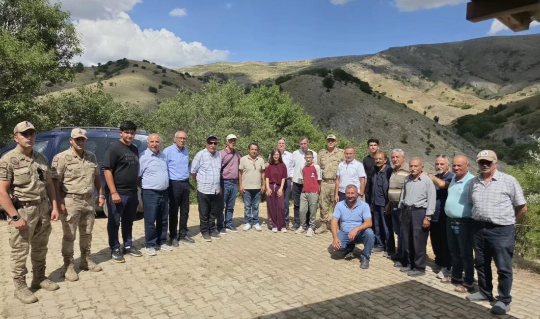 Kemaliye Kaymakamı Emirhan Arıkan, ilçeye bağlı Gözaydın Köyü’nü ziyaret ederek