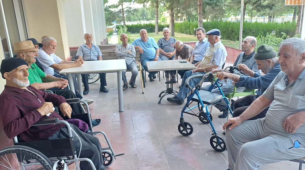 Erzincan İl Müftülüğü tarafından 100. Yıl Atatürk Huzurevi’nde düzenlenen “Gönül