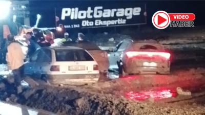 Erzincan-Sivas kara yolunun Sakaltutan mevkisinde meydana gelen ve 4 otomobil