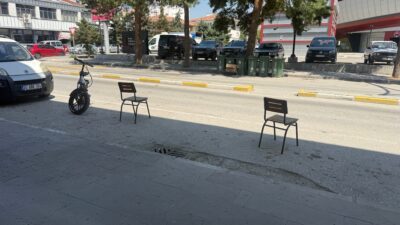Erzincan’da yaz mevsimiyle birlikte artan araç yoğunluğu otopark sorununa yol