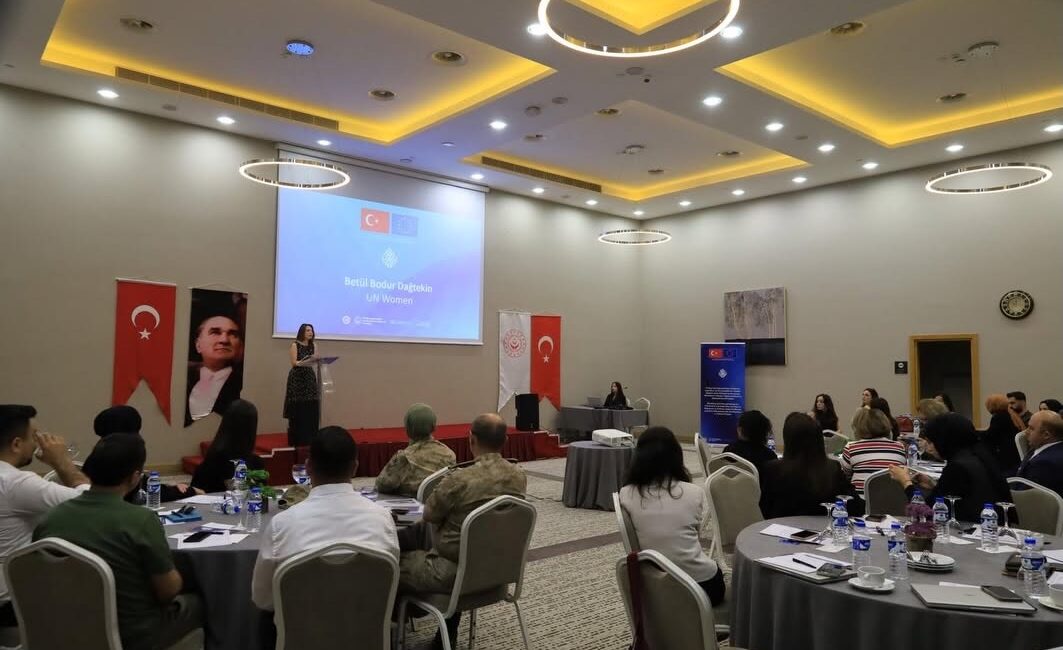 Erzincan Aile ve Sosyal Hizmetler İl Müdürlüğünün ev sahipliğinde, kadına
