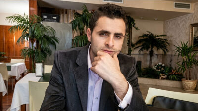 Erzincan Bahçe Kültürleri Araştırma Enstitüsü Müdürlüğü araştırmacılarından Doç. Dr. Özkan
