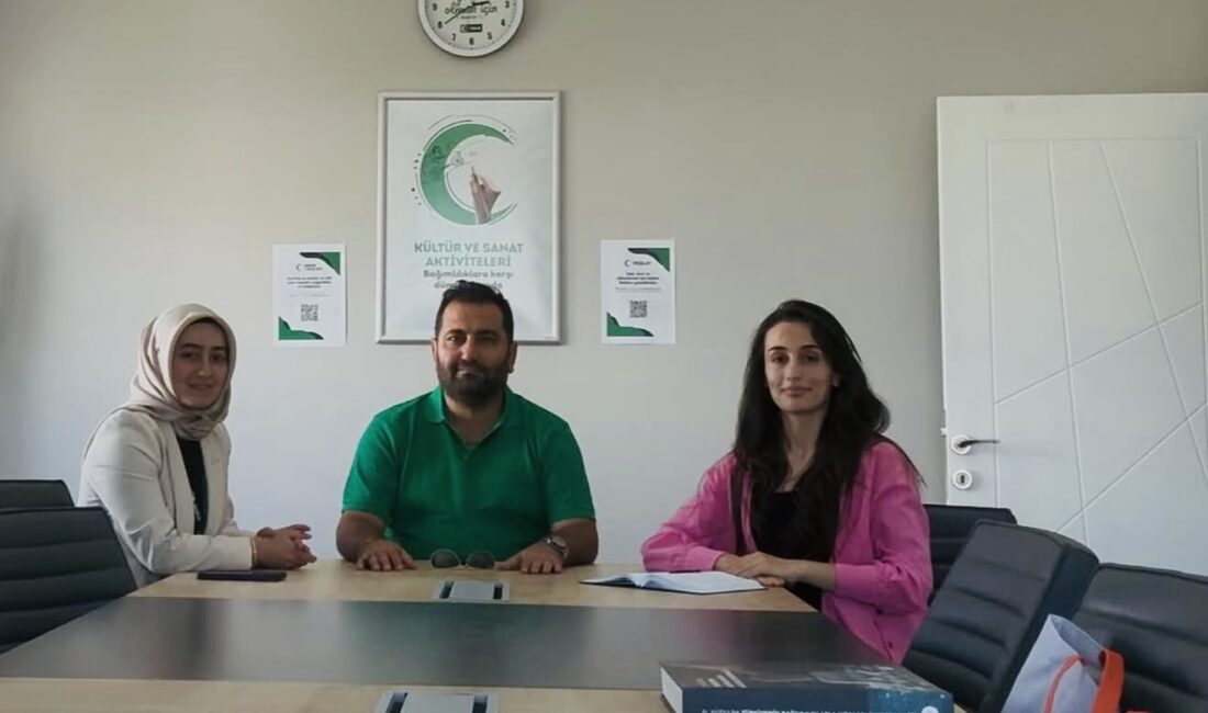 Yeşilay Erzincan Şubesi, bağımlılıkla mücadele çalışmaları kapsamında Kadın Komisyonu ile