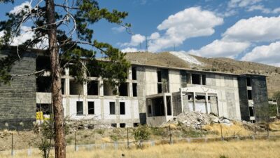 Erzincan’da Vakıflar Genel Müdürlüğü tarafından yapımı sürdürülen ve Doğu Anadolu’nun