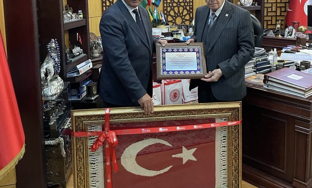Erzincan Belediye Başkanı Bekir Aksun, Milliyetçi Hareket Partisi (MHP) Genel