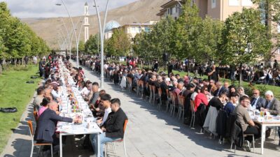 Erzincan Binali Yıldırım Üniversitesi’nde (EBYÜ) düzenlenen “Hoş Geldiniz Kahvaltısı”nda binlerce
