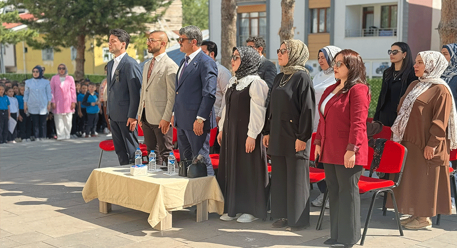Erzincan’ın Refahiye ilçesinde 2026-2027 eğitim öğretim yılının başlaması dolayısıyla İlköğretim