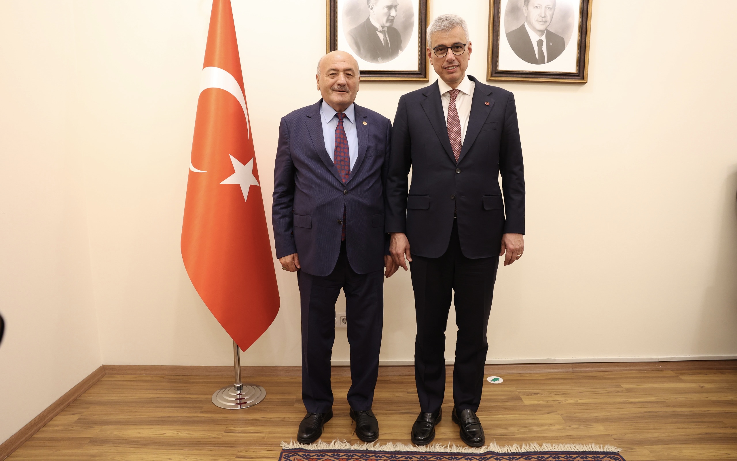 AK Parti Erzincan Milletvekili Süleyman Karaman, Sağlık Bakanı Prof. Dr.