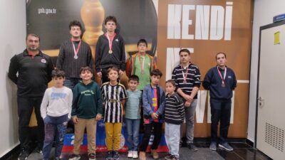 Erzincan’da Amatör Spor Haftası etkinlikleri kapsamında düzenlenen satranç müsabakaları sona